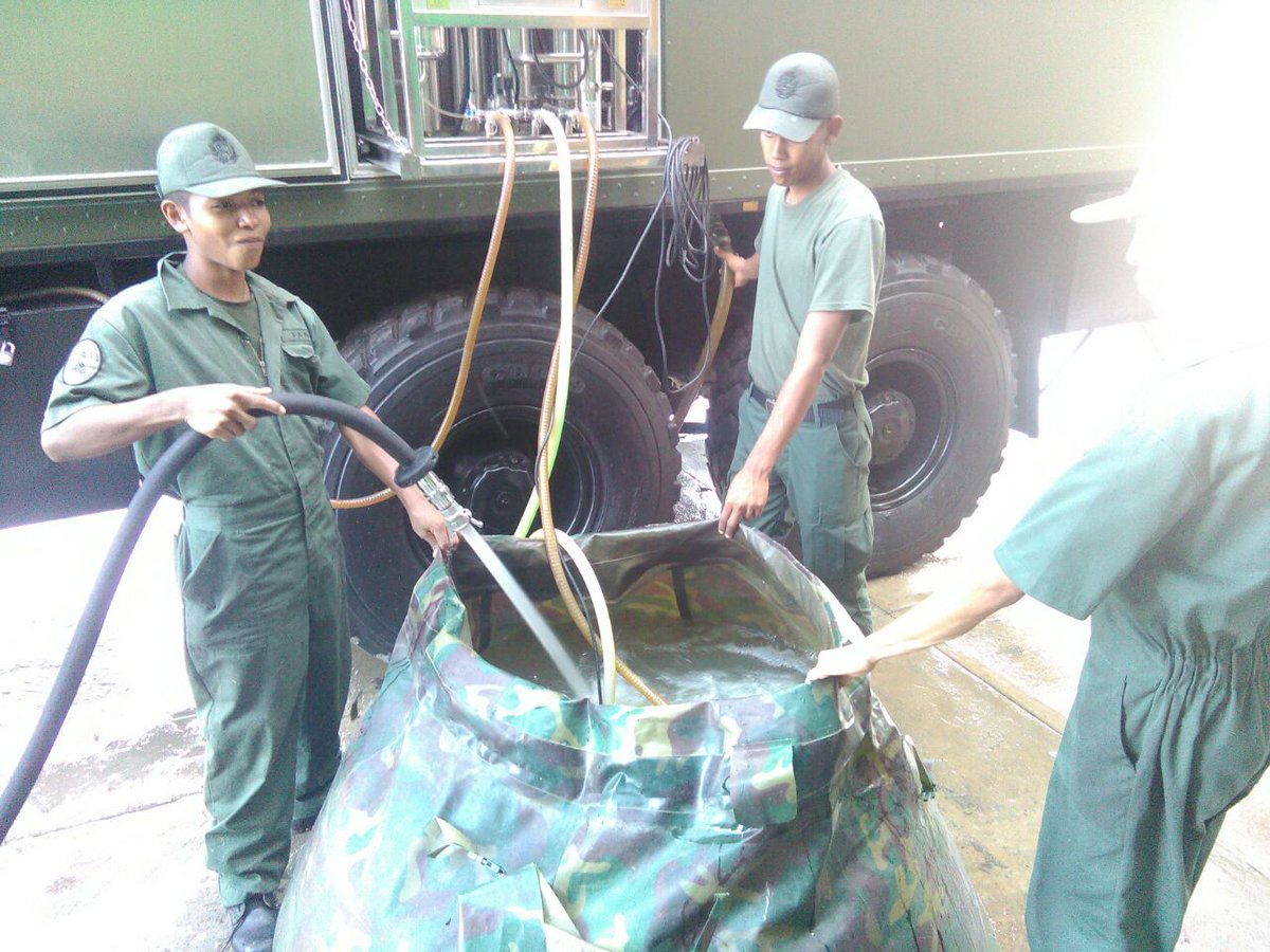 Vehículos logísticos del Ejército Bolivariano CsU3mW-W8AAuv3K