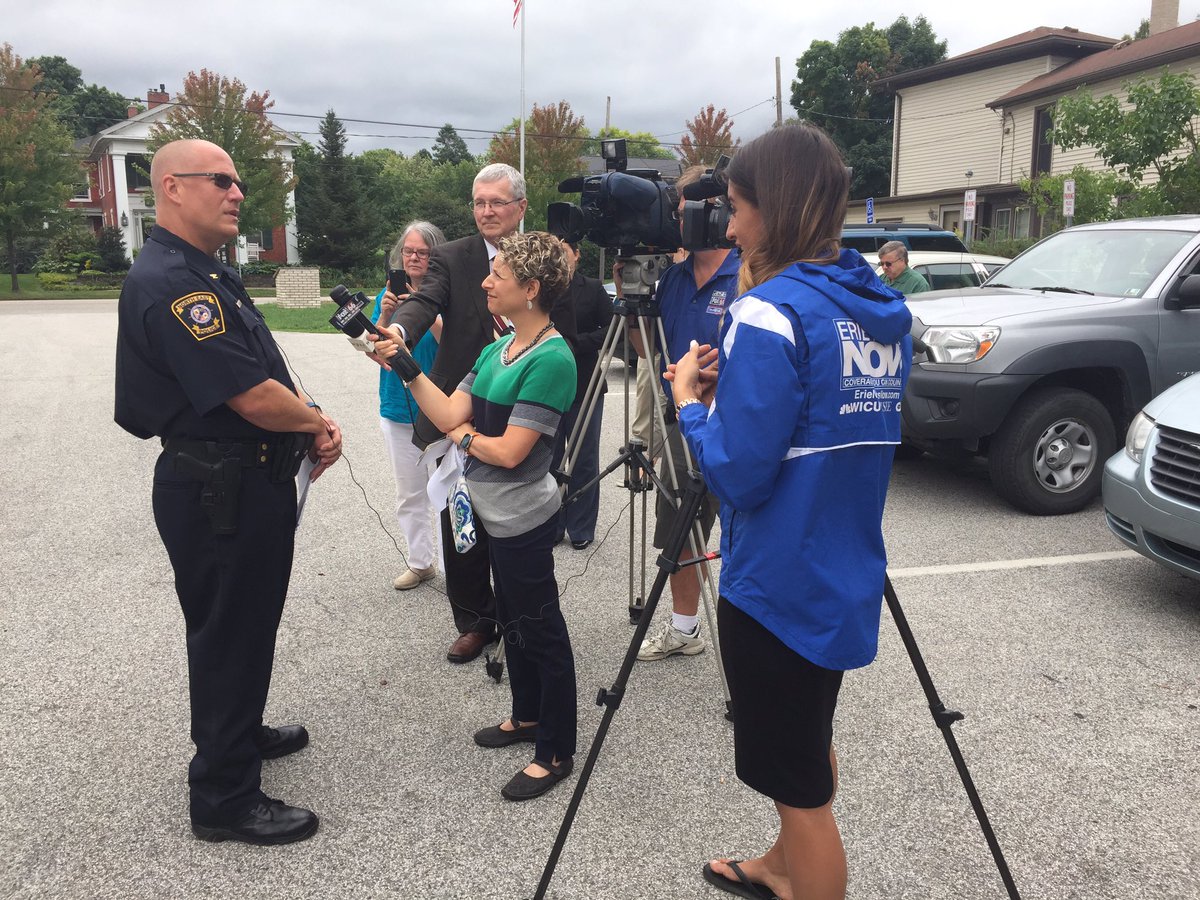 511PAErie's tweet photo. Thank you North East police for joining us for a #CPS2016 car seat press event today & working to keep kiddos safe. https://t.co/6JrLroZrf8