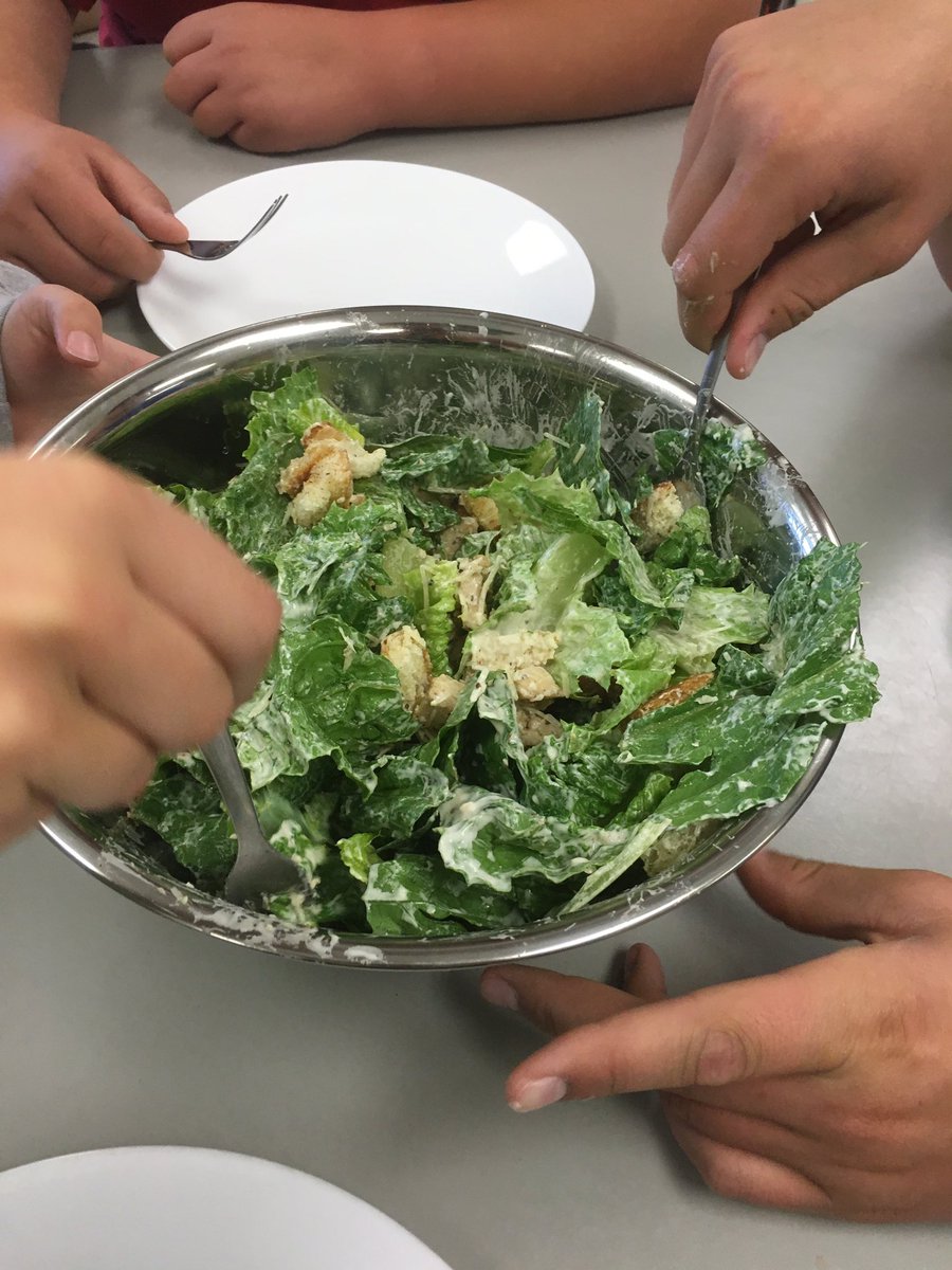 PHScullinary's tweet image. Made a pretty killer chef salad today.