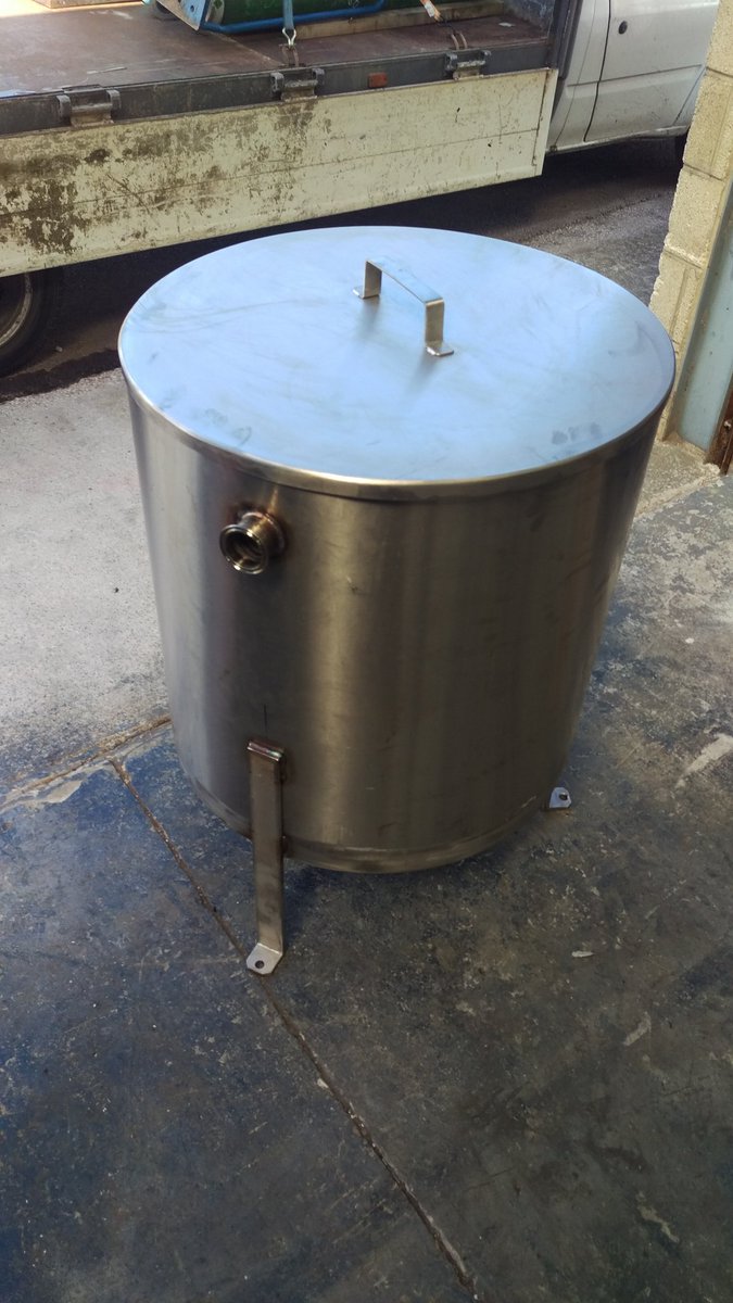 PrestonProcess's tweet photo. Small holding vessel completed.

#stainlesssteel #stainlessfabs https://t.co/9RPkZxl8AD
