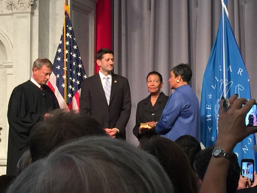 mauramarx's tweet photo. Historic moment! Much cheering!! https://t.co/xMHlqZNJEj