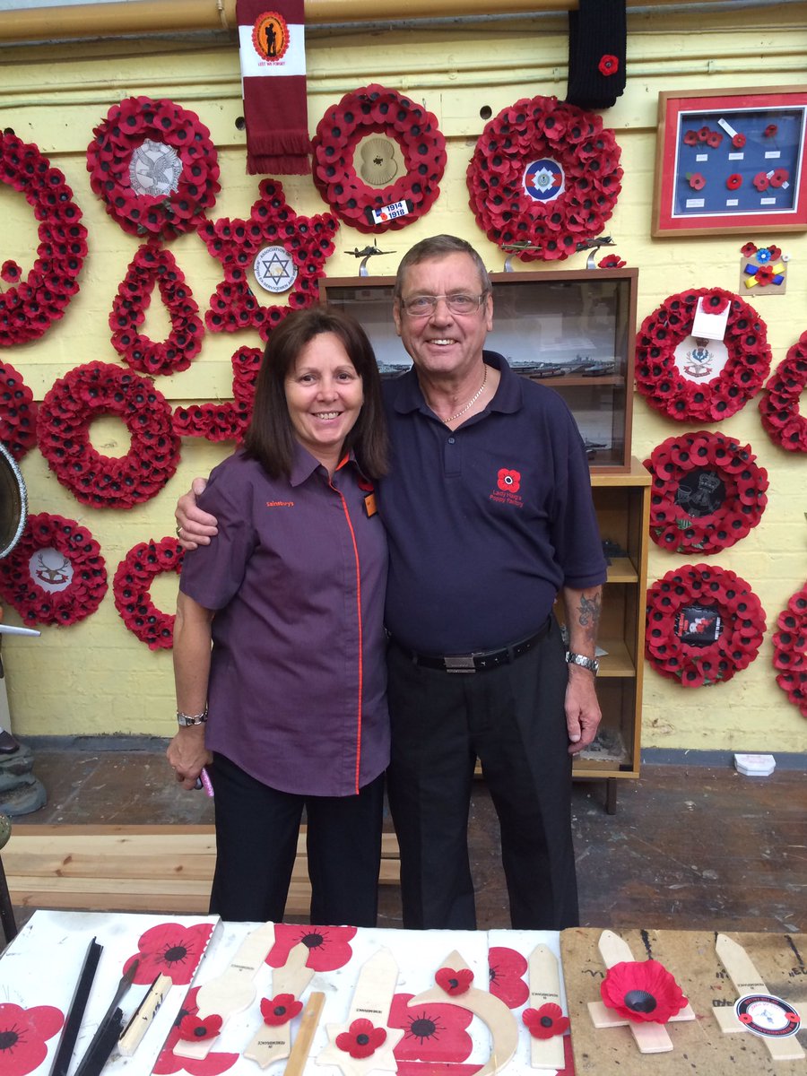 poppyscotland's tweet photo. Today Gail from @sainsburys Craigleith popped in for a visit #greatsupport #madeherownpoppy #planning2016 #nicecakes https://t.co/bFDr7Wf774