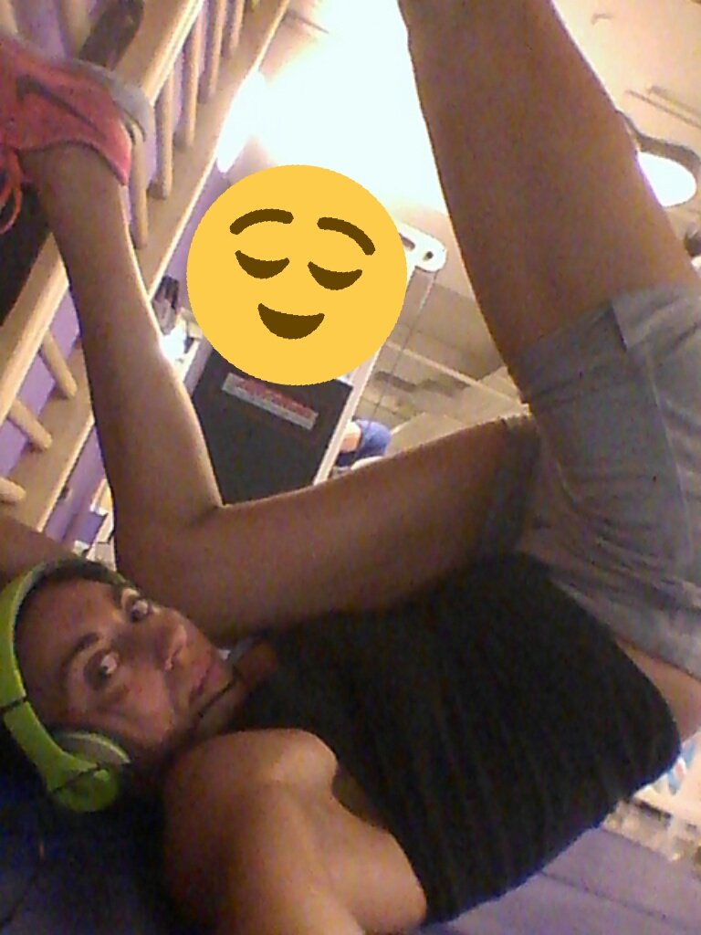 isabel94041466's tweet photo. Training over now i can chill out♡
#backtotrain
#backtodiet
#stretchandsmile
#proteinsandveggielunch https://t.co/0T8e1F4DSk