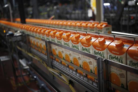 CommOddities's tweet photo. "Orange Juice Futures Drop on Tasteless Sales" https://t.co/3FSaovts9O #commodities #puns https://t.co/6aOn23zdwZ