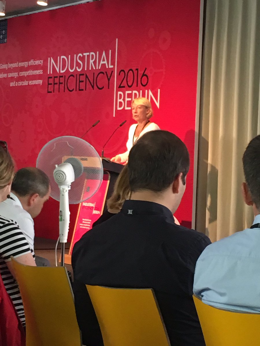 AnneDLAndersen's tweet photo. Europa Kommissionen vil intensivere implementering og deling af best practice ift. EE jf. Eva Hoos #eceee2016 https://t.co/uxcU8prYhS