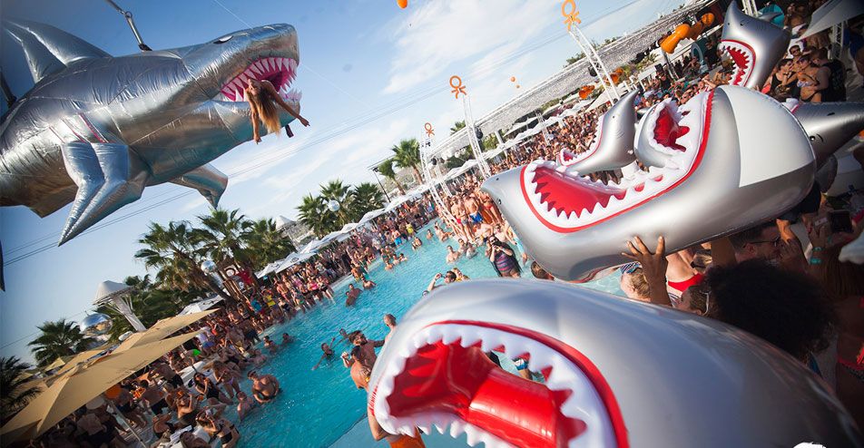 natlumb's tweet photo. Who is joining us this Friday for our weekly POOL PARTY? Don't miss out on our Shark Show! https://t.co/RySA3GYy8U https://t.co/Bqz2nos7vY