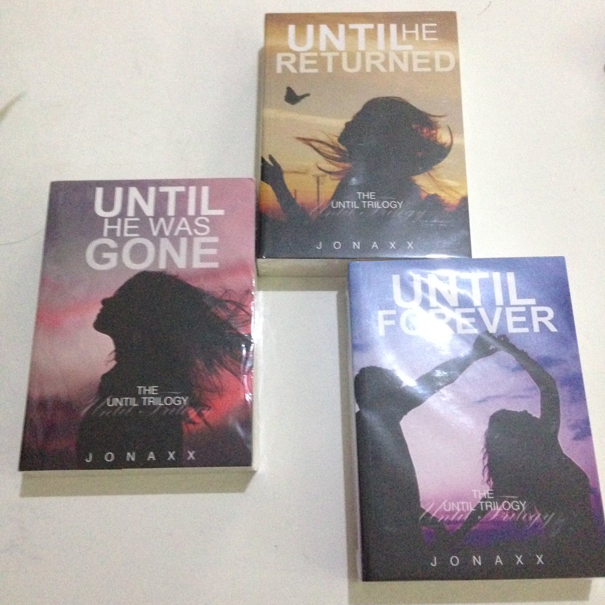 Gemmie_08's tweet photo. NARECEIVE KO NA PO YEYYY! Thank You poo! ☺️☺️ @jonaxx_WP #Utbundle https://t.co/D0HQpOx1PU