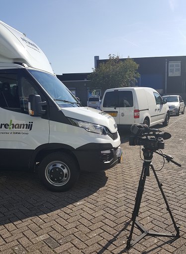 Rehamij's tweet photo. Vorige week zijn er opnames gedaan met onze mobiele showroom. Houd je ons in de gaten voor het resultaat? https://t.co/o4uvMe760E
