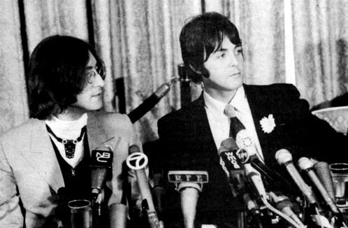 _McLennonIsReal's tweet photo. Paul's face when someone mentions McLennon https://t.co/Yi6MHESMbc