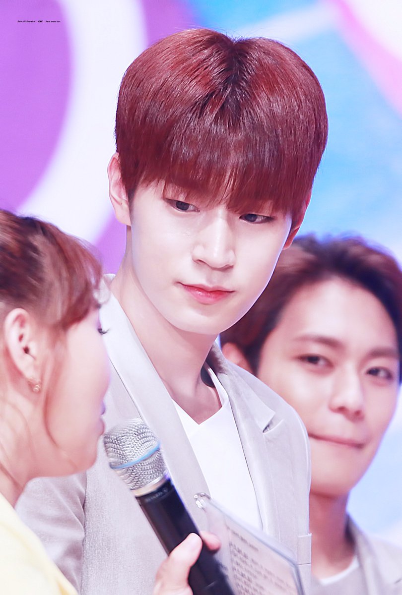 seungjun_189's tweet photo. [HQ] 160910 익산 원광대 #승준
양봉장 사업 하나봐 ㅠㅠㅠㅠㅠㅠㅠㅠㅠㅠㅠ
@KNK_SEUNGJUN @KNKOfficialYNB
 #박승준 #크나큰승준 #KNK #크나큰 #추석 #한가위 https://t.co/n5vIHLpJ8g