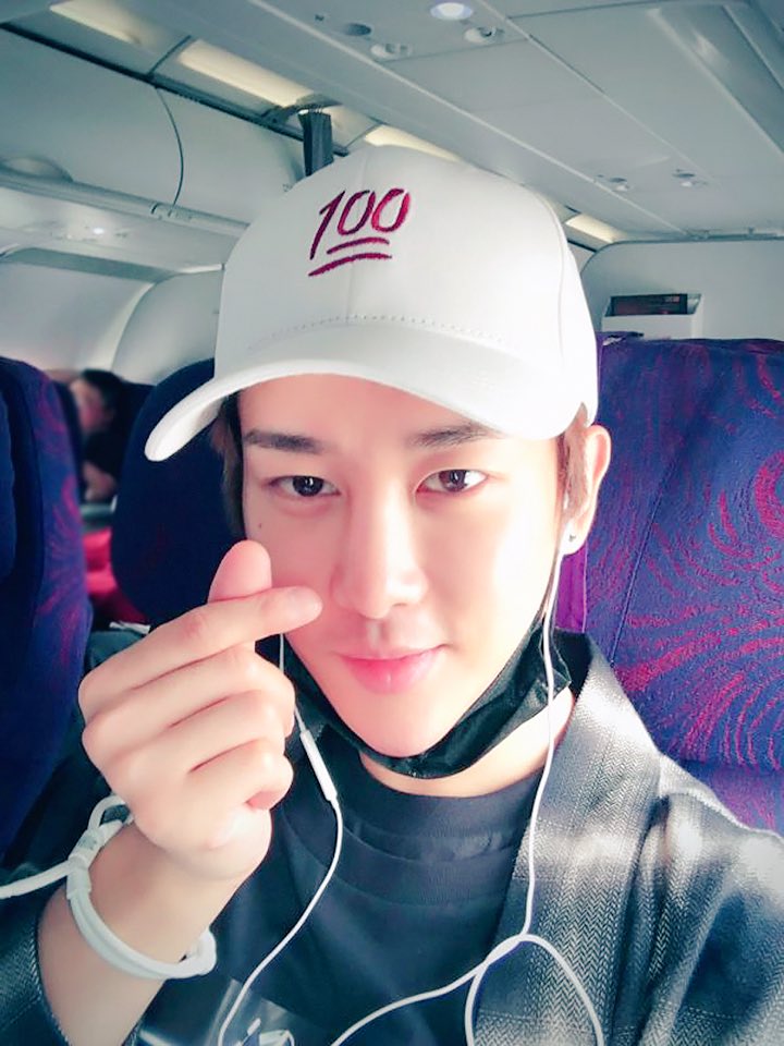 UNIQ_5's tweet photo. [#니꾸PD] HAPPY UNIQ 700 Days 🎉
#유니크데뷔700일 #셀카선물왔어요 #추석연휴도_잘보내세요 #조이쉔 #성주 #문한 #형아팀set https://t.co/IPukj8TiZu