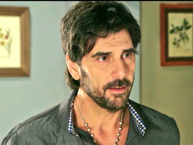 Diego_Guerrico1's tweet image. Feliz miércoles!!! Acá está el capítulo de anoche youtu.be/ufBBUk7QJss @darthesjuan1 @araceli_g 💘😘