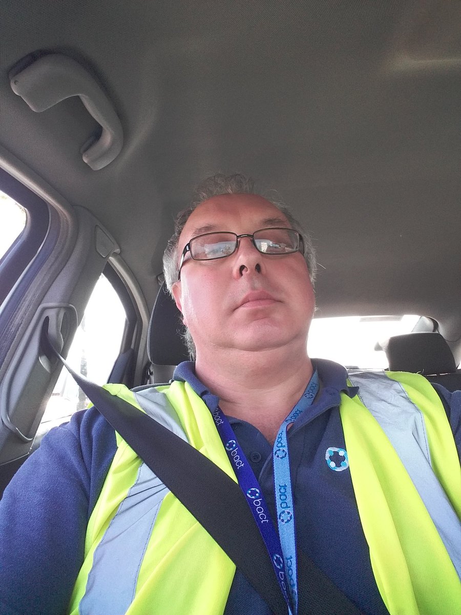 banditman59uk's tweet image. #SeatbeltSelfie #ClunkClick Come on everybody you know it makes sense!