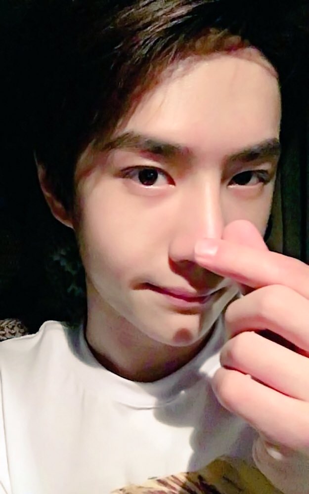 UNIQ_5's tweet photo. [#니꾸PD] HAPPY UNIQ 700 Days 🎉
#유니크데뷔700일 #셀카선물왔어요 #추석연휴도_잘보내세요 #승연 #이보 #동생팀set https://t.co/Bra3TH7uxD