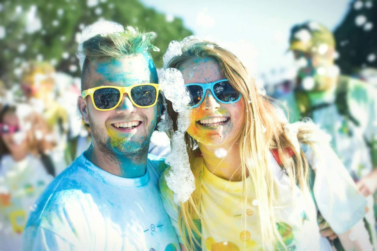 ColorAzur's tweet photo. 🌴🎵🎉 L'événement le plus coloré de la Côte d'Azur débarque à #Frejus le 29 OCT ! @frejustourisme @EsterelCoteAzur ☉✔ https://t.co/z8FGEslXcW
