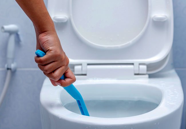 DeepCleaningL's tweet image. How To: Make Your Own #Toilet #Bowl #Cleaner
bit.ly/2cwl4vN