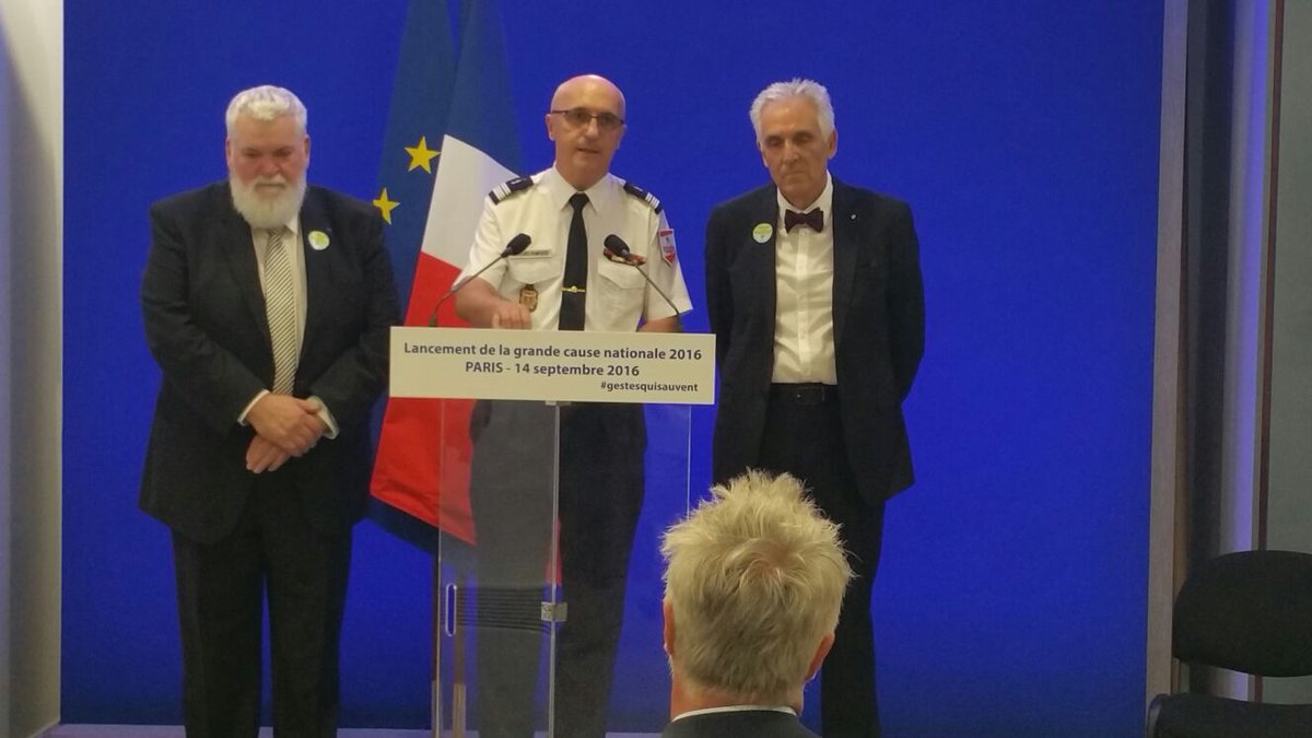 Union Pompiers13 tweet media