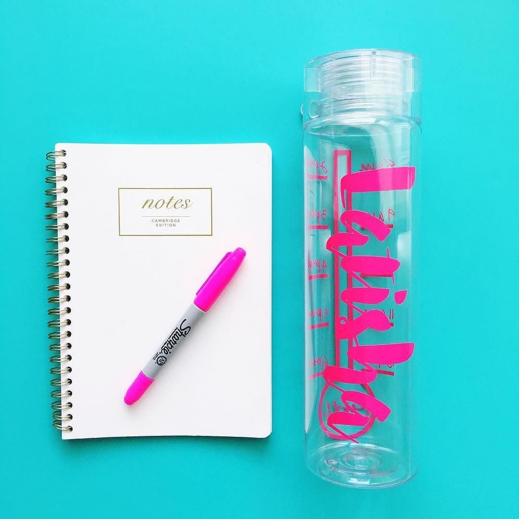 thegatorbug's tweet photo. I have a thing for Notebooks &amp; Waterbottles! 😍 You can never have enough. Get our Fancy Scmancy Waterbottles on our… https://t.co/YIChUjIkZ8