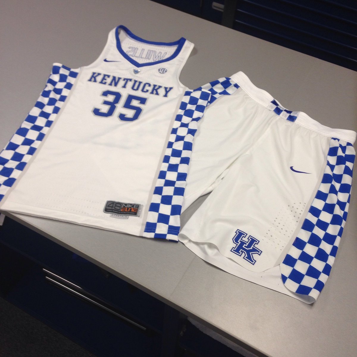 kentucky basketball jersey