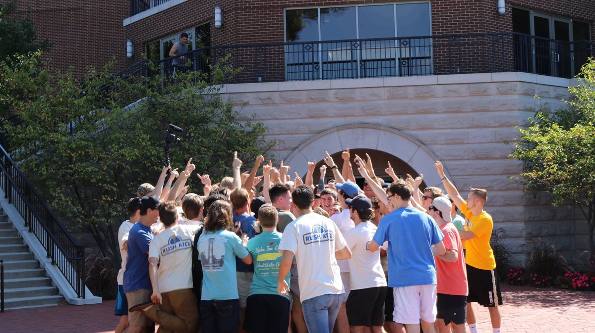 AlphaTauOmega's tweet photo. Happy #TauTuesday to the 43 new members at @ATOBelmont! #JoinATO #RuhRah #ATOLeads https://t.co/PXbI1AartJ