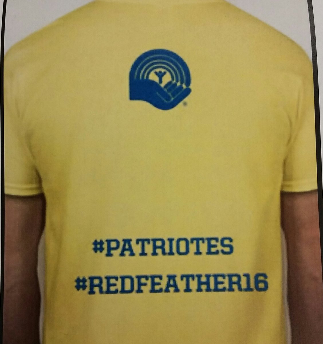 zoneESPC's tweet image. N&apos;oublier pas d&apos;apporter 20$ avant vendredi pour acheter un t-shirt Red Feather! Voir @_jenna77 pour les détails! 👕