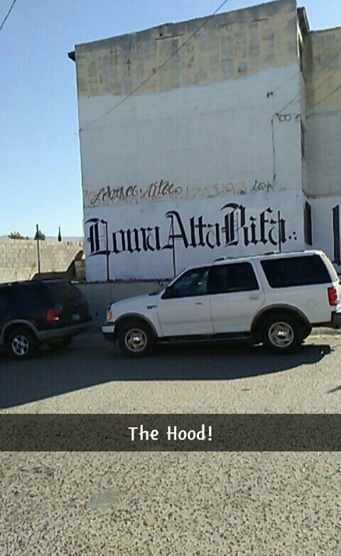 CrimessF's tweet photo. The Hood! https://t.co/iZLwBTmoUA