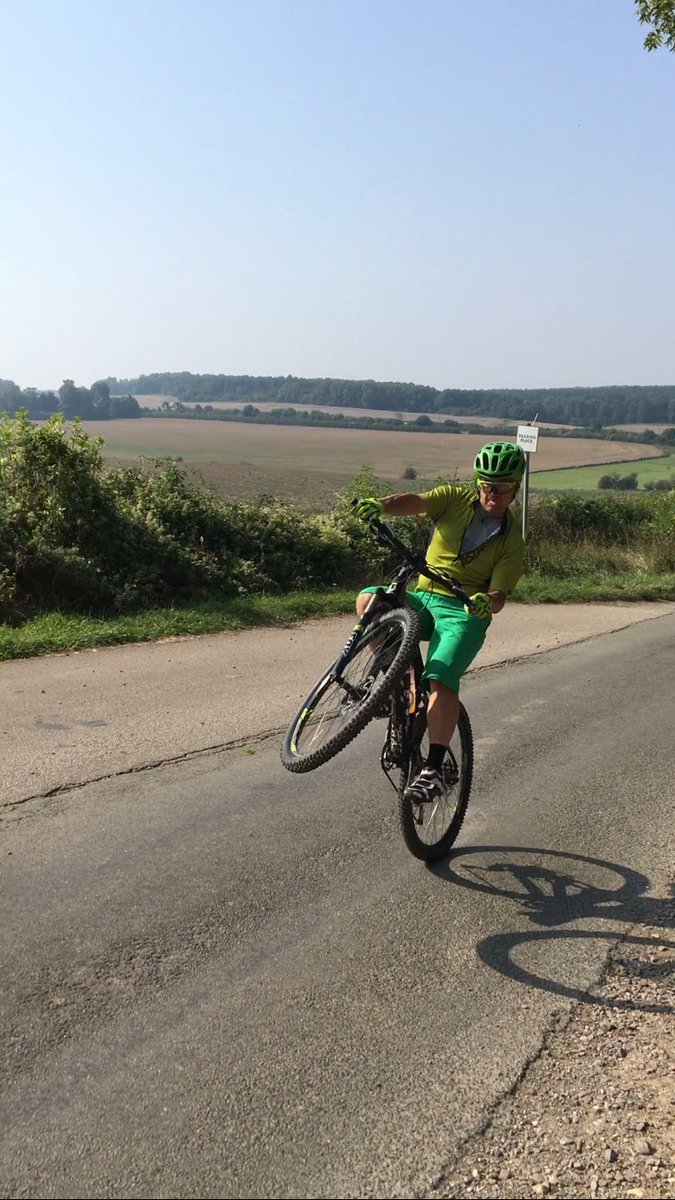 MariaCostello's tweet photo. Bit of MTB trail riding this am with the @Wongo41 #WheelieWednesday https://t.co/vdVraB5pVO