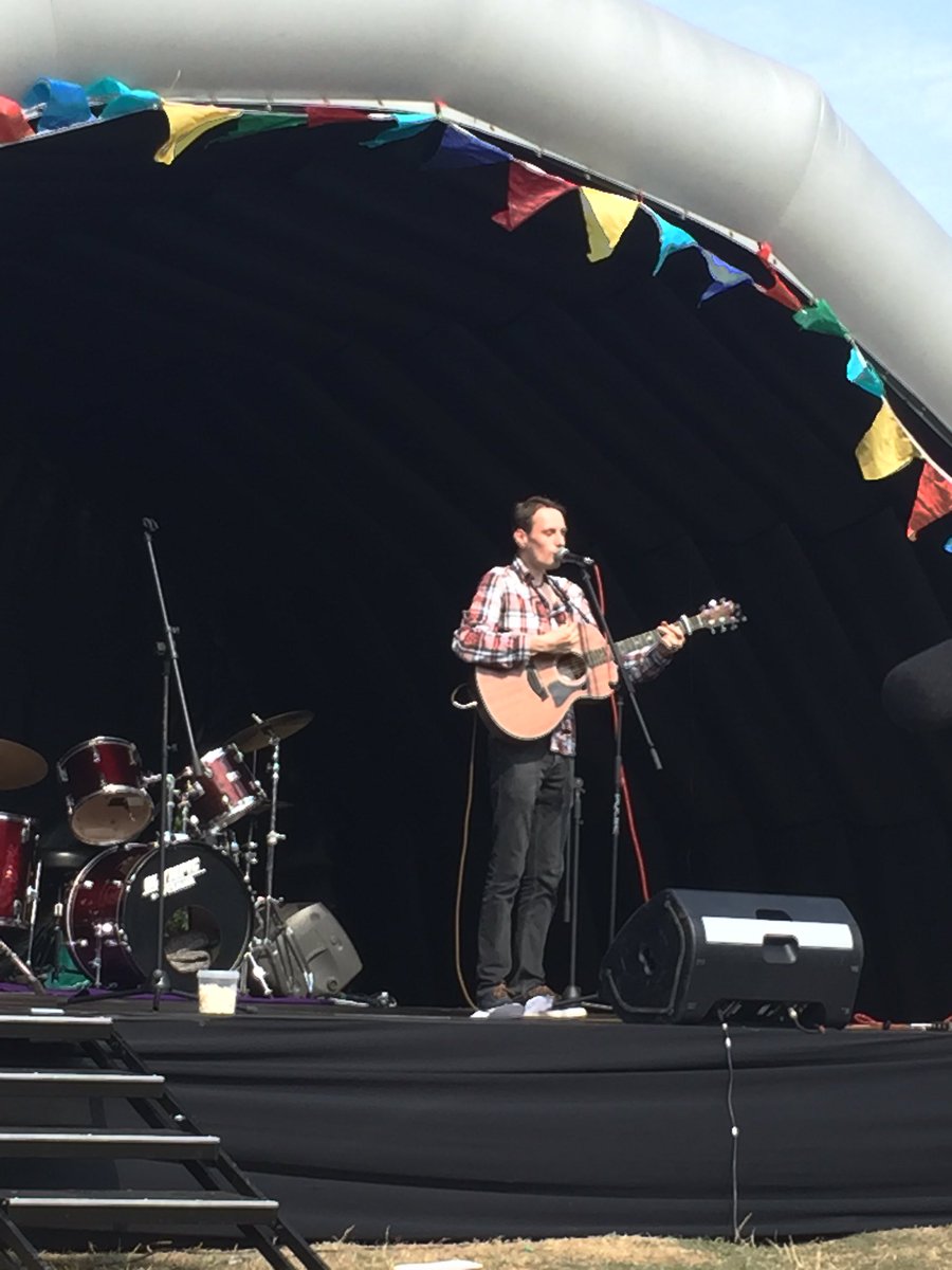 urbanartistcouk's tweet photo. We are at #BeFree2016 UA's @AaronCarrington played amazing set in the sun π And even got a massage afterwards π https://t.co/kdThIMk6hh
