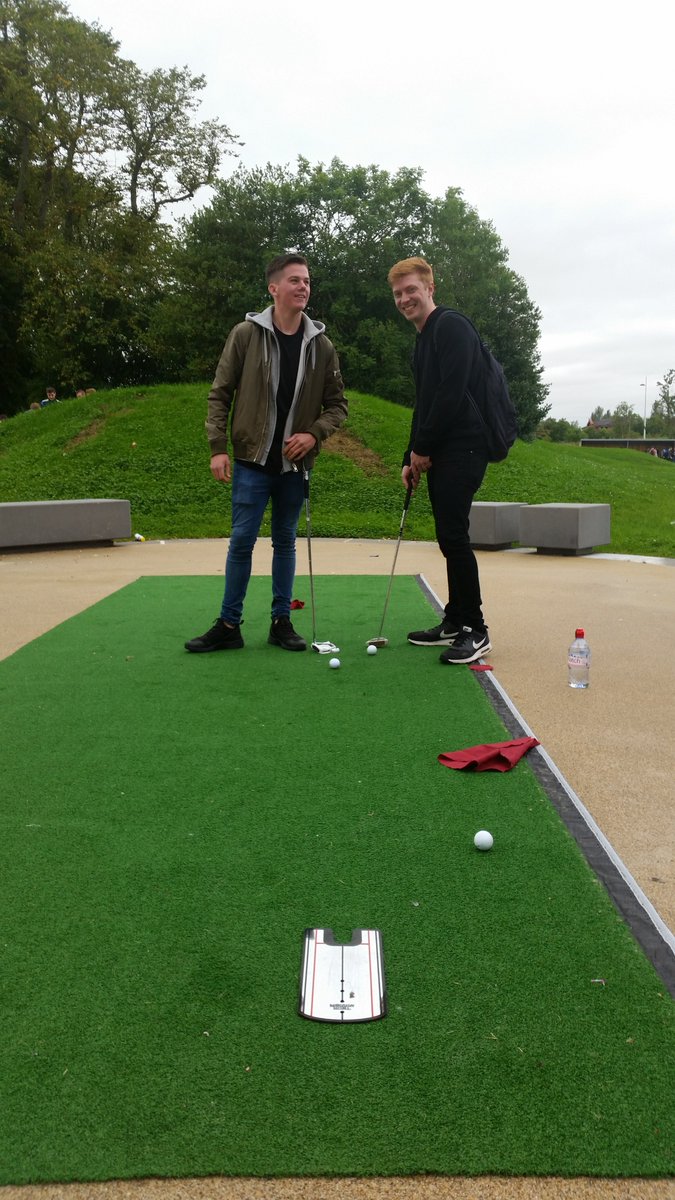 ICStudentEngage's tweet photo. #ICFRESHERS what a day! @ic_uhi - Golfing practice with Muir-of-Ord Golf Club https://t.co/RXskLpTMBI