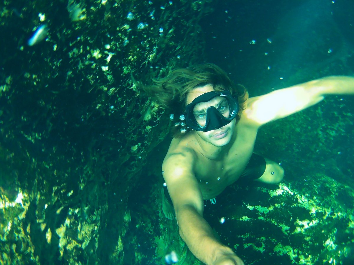 Underwater activities with <a href="/MattiBuys/">Matti Buys</a> 👌 
#Rayne #RayneCam #showtheworld #snorkeling #snorkle #swimming #underwater