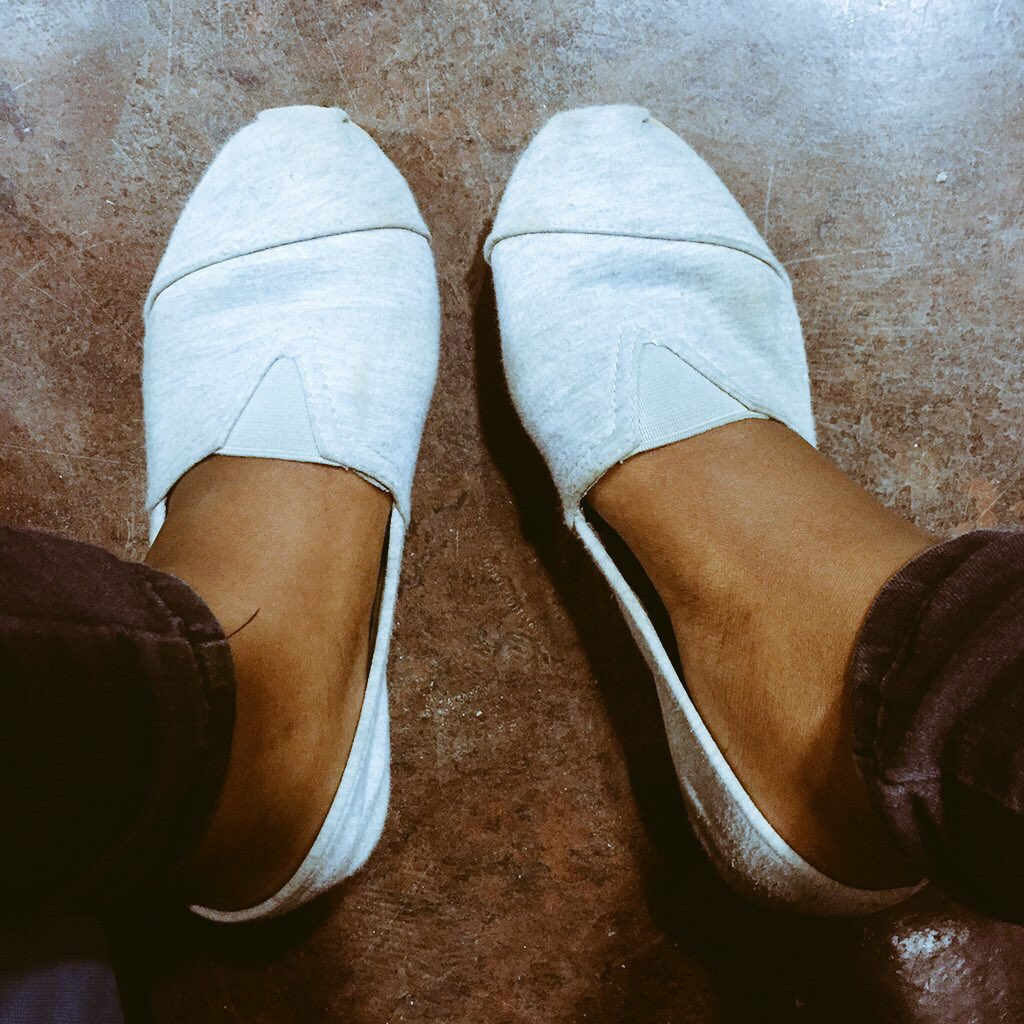 GirlieMadeMe's tweet photo. Upload a pic of your shoes with the hashtag #Runyourcause and stand a chance to win sponsored tickets. π https://t.co/07XDw1s7eo