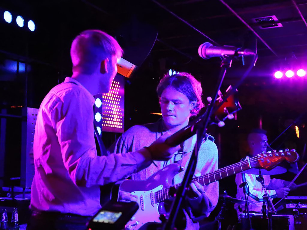 Tolle Band,tolle Location,tolle Gäste-so war die <a href="/hamburg_de/">hamburg.de</a>-Party m. <a href="/PoolOfficial/">Pool</a> im Gaga: hamburg.de/kuenstler-in-h…