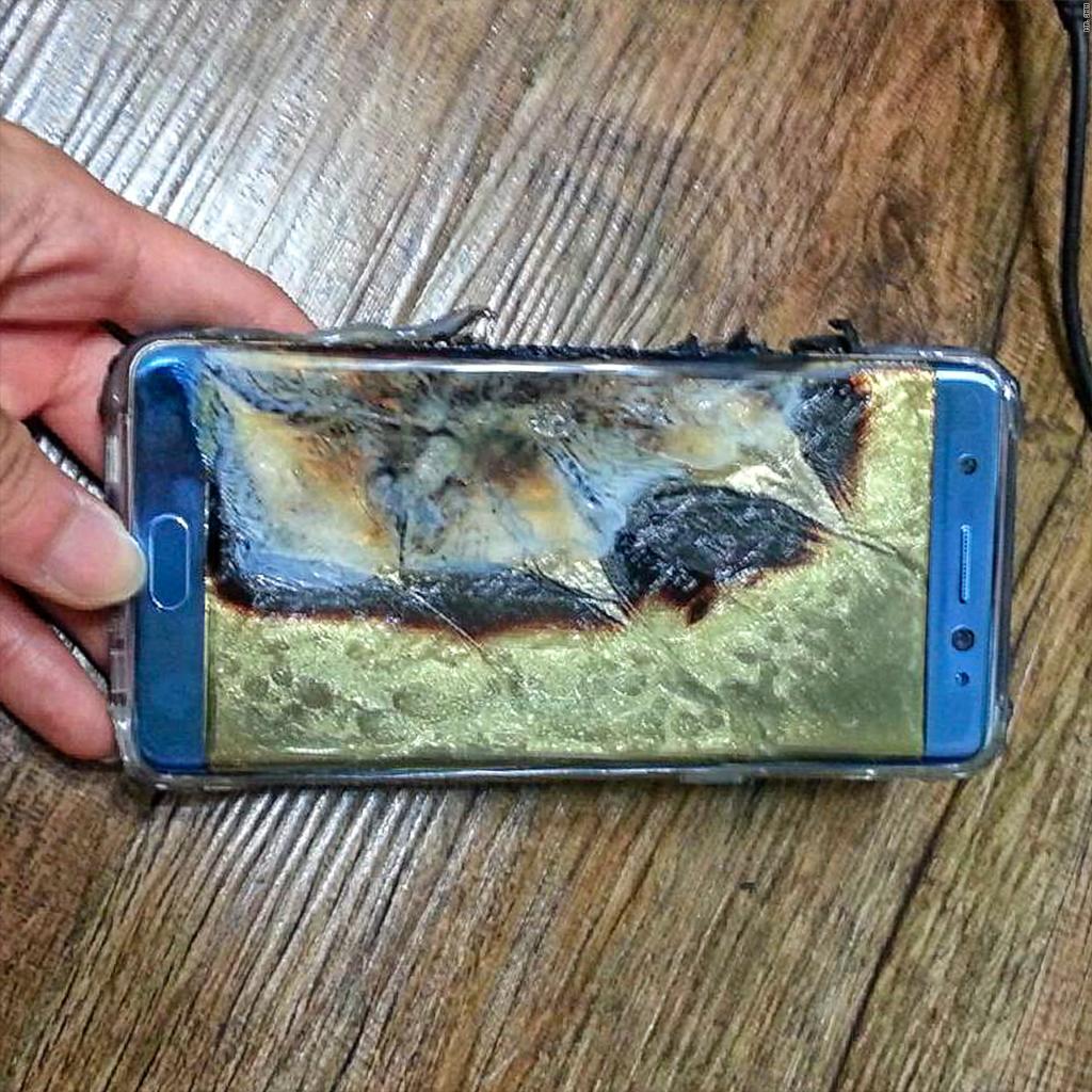 m_i_hekal's tweet image. MTA to commuters: #Samsung Galaxy #Note7s  are unwelcome on NYC&apos;s buses and trains cnnmon.ie/2cXvoLu