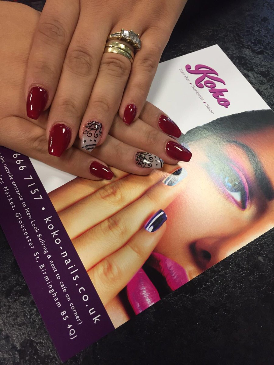 NailsKoko's tweet photo. Berry Crystal Nails - Perfect shade for #Autumn! 💅🏼 #nails #nailart https://t.co/p69JTEQg1W