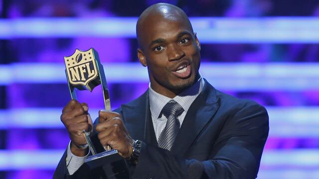 ASL_Vikings's tweet photo. 2007 ROTY and 2013 NFL MVP Adrian Peterson pushes 150 in his first game against the Titans https://t.co/GjvCxHpZNY