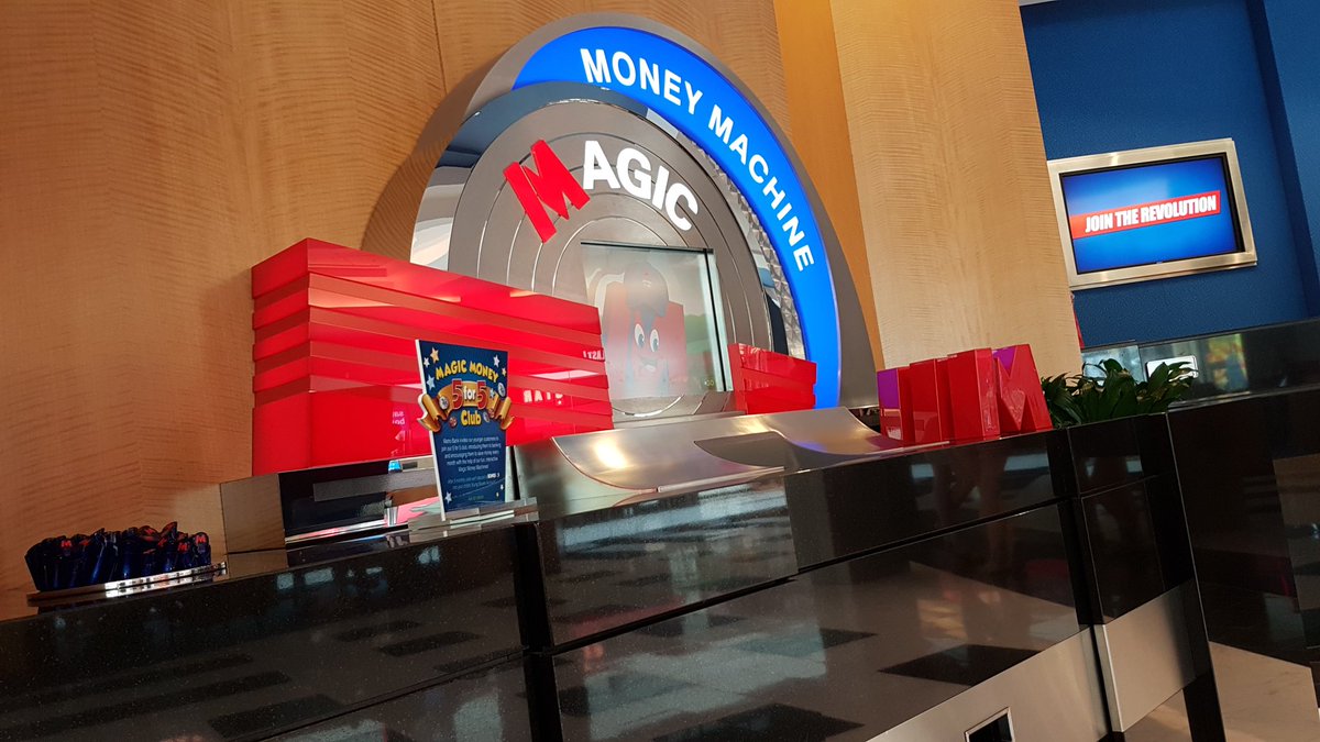 LifeinLincs's tweet image. I'd like one of those #MagicMoneyMachine