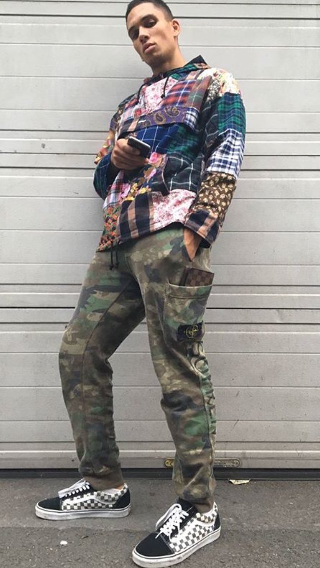DesignerGods_'s tweet photo. New Supreme jacket a must cope......... https://t.co/PHZc0AcFzr