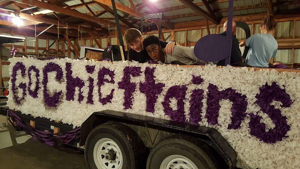 DrJeffWagner's tweet photo. Looks like a parade is about to happen!  Get a spot early, it will be fun!!!  #bpsne #GoBEast @ChieftainNation https://t.co/UWGSDy4D0x