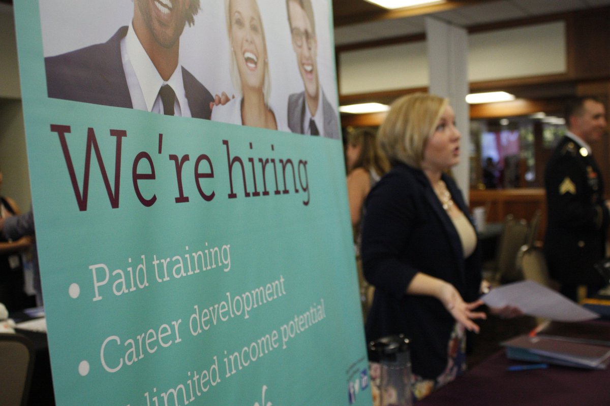 LuminariesIU's tweet photo. @IUCollege Career Fair hosted many students, alumni and businesses yesterday at the IMU! https://t.co/gaycI77M63