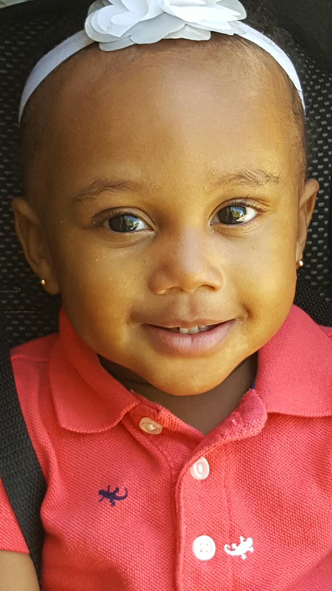 tiarrraaa_'s tweet photo. Love my beautiful baby #herfakesmile https://t.co/j4047itg4w