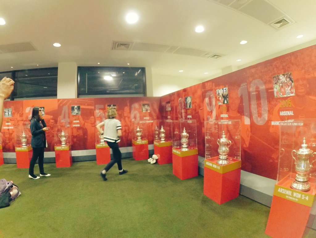 Jatuh cinta sama kota ini, bahkan jauh sebelum suka sama Arsenalnya sendiri... <a href="/ID_ARSENAL/">ARSENAL INDONESIA</a> #vcc #arsenalfc 😍