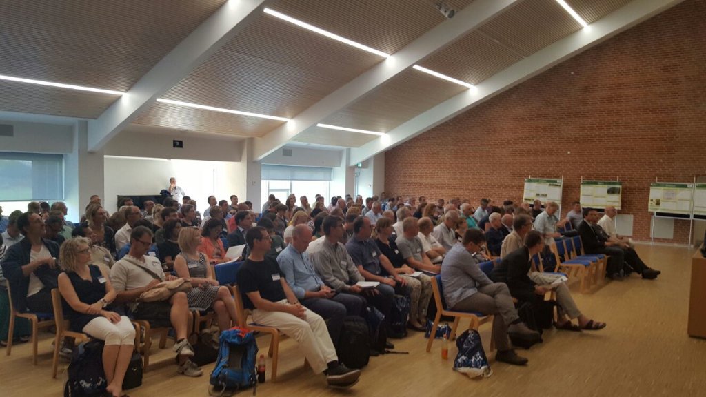 consorziobiogas's tweet photo. Lorenzo Maggioni per @consorziobiogas  al meeting internazionale di #ricercatori #faccesurplus https://t.co/u9MEv5jj0S
