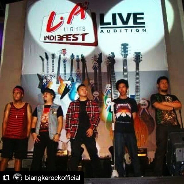 Mengingat kembali sekitar 6 thn lalu kami pernah masuk 10 band finalis LA LIGHT INDIE FEST regional Indonesia Timur.