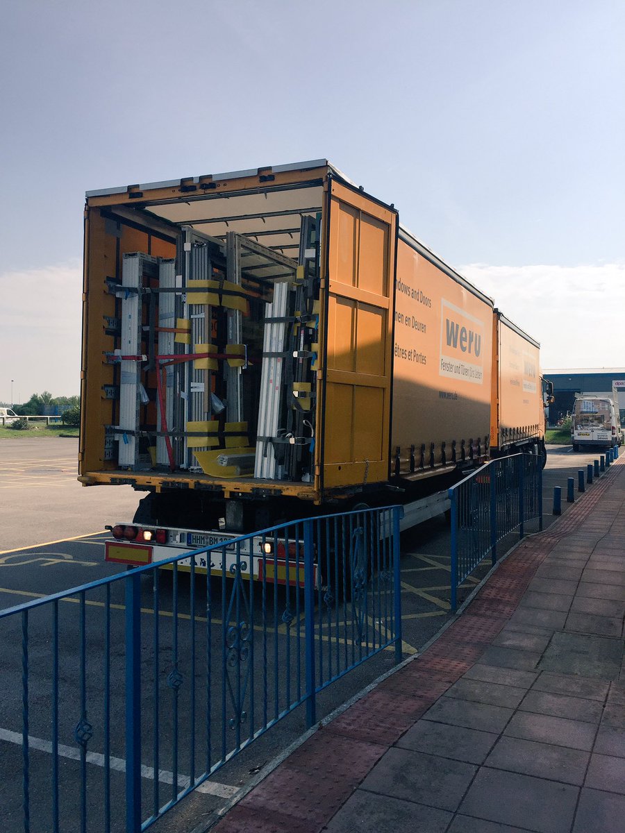 WeruWindows's tweet photo. It's delivery time! #HSDoors #tripleglazed #bifoldingdoors #WeruWindows https://t.co/8rstJ9T0Yk