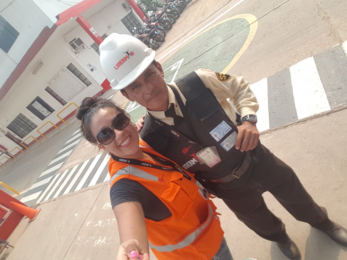 RuthPonce's tweet photo. Seguimos!! #Pucallpa @LidermanOficial @radiourbeperu #Aje #Orvisa https://t.co/PGZoSYcBj6