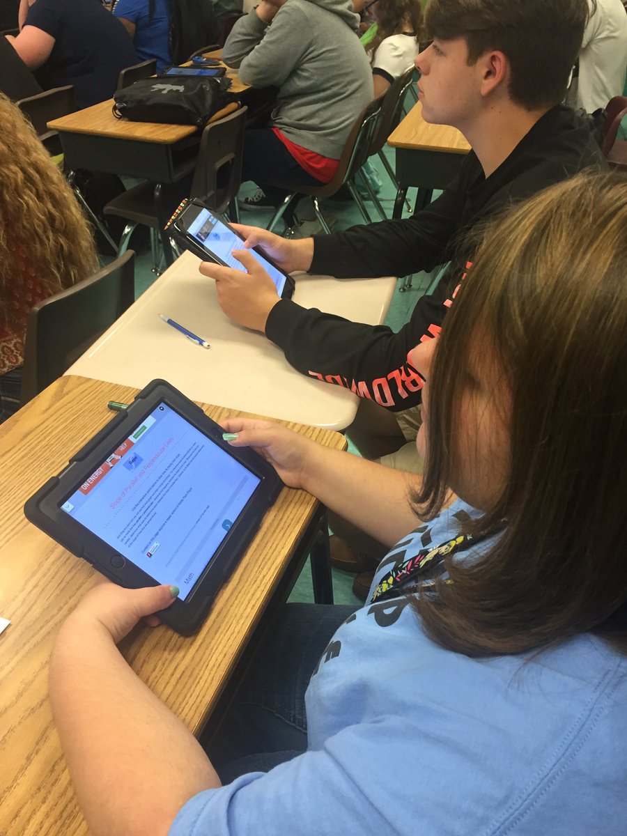kathykd23's tweet photo. Mr. Axen's geometry class using Nearpod on the iPads at Tech High @WCTHSofficial  #wcpsmd https://t.co/4BnMSgEuWx