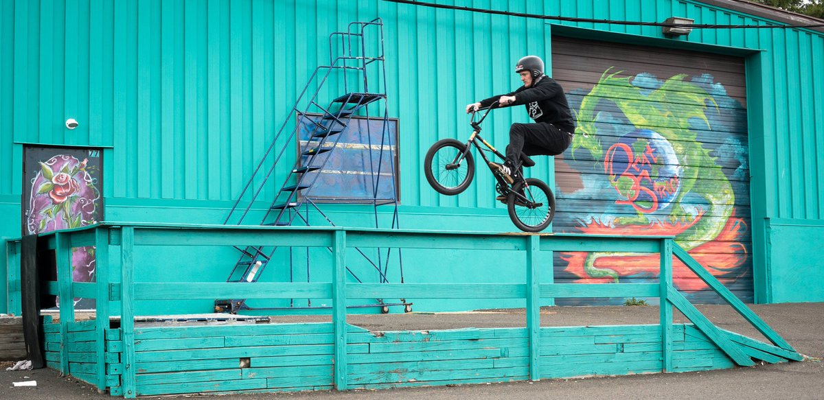 XGames's tweet photo. Our first-ever #RealBMX contest is now LIVE » https://t.co/SNDgZfxHR9 https://t.co/pml75cX018