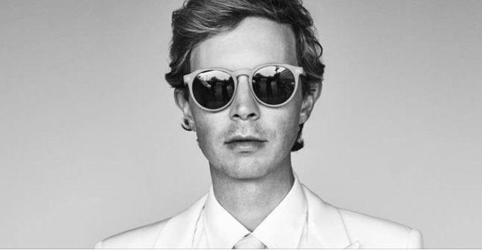 Mira el nuevo vídeo de Beck

youtu.be/pyCkhPTU13w