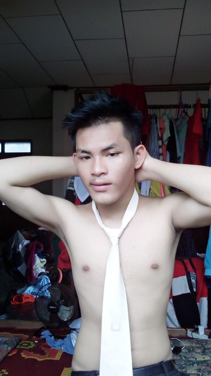 Cmcandy2's tweet photo. เอาป่าวครับชวโมงละ10บาด https://t.co/I3gIgyktrv