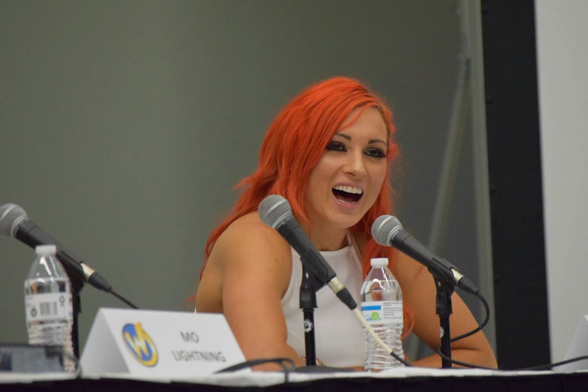 BeckyLSource's tweet photo. #WizardworldRichmond Q&A session candids are up thanks to @Direwolf5273! https://t.co/JUzVFA2WfR (@BeckyLynchWWE) https://t.co/Cr7K7wEygQ